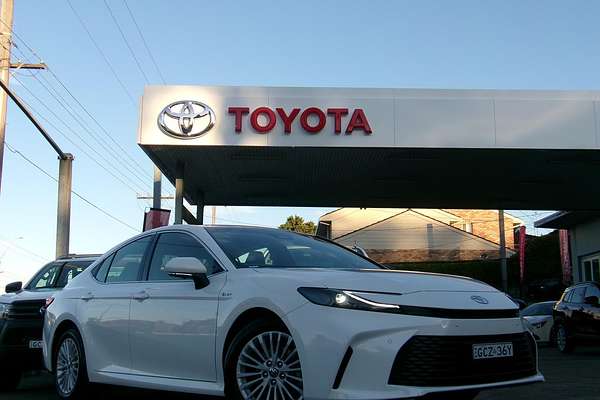2025 Toyota Camry Ascent AXVH80R