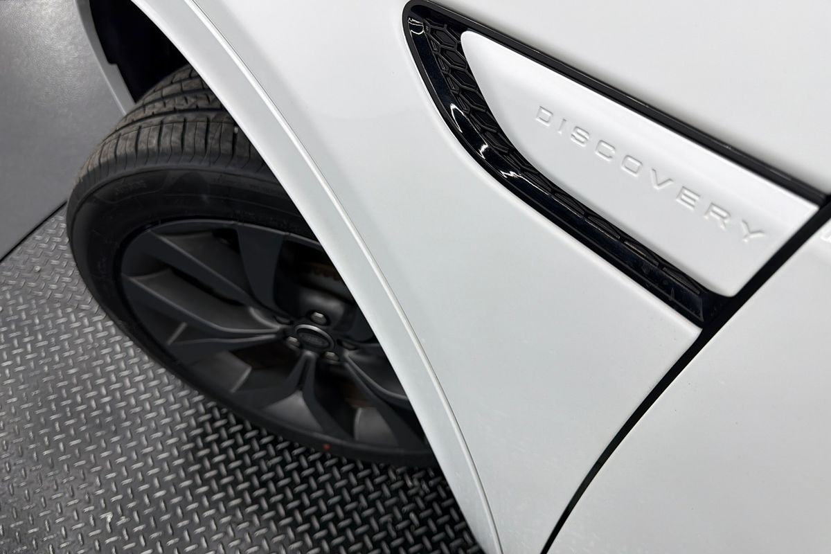 2022 Land Rover Discovery Sport P250 R-Dynamic SE L550