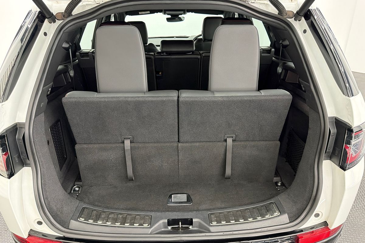 2022 Land Rover Discovery Sport P250 R-Dynamic SE L550