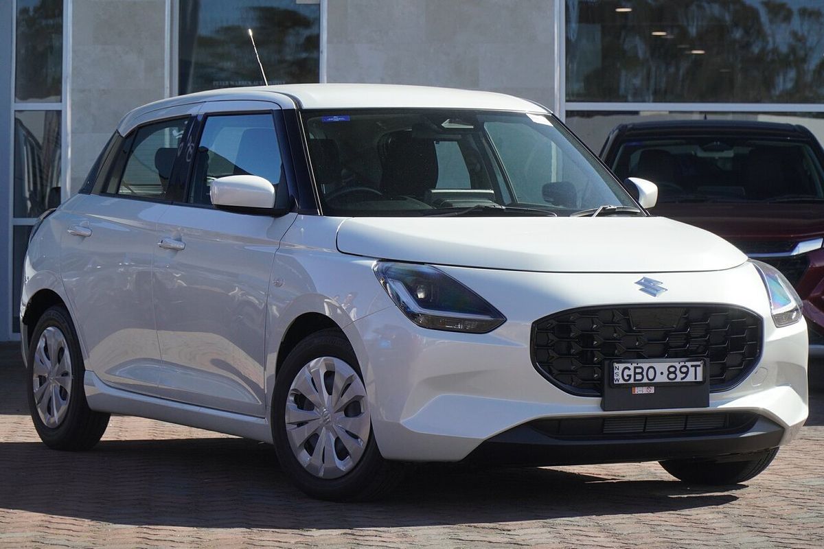 2025 Suzuki Swift Hybrid UZ