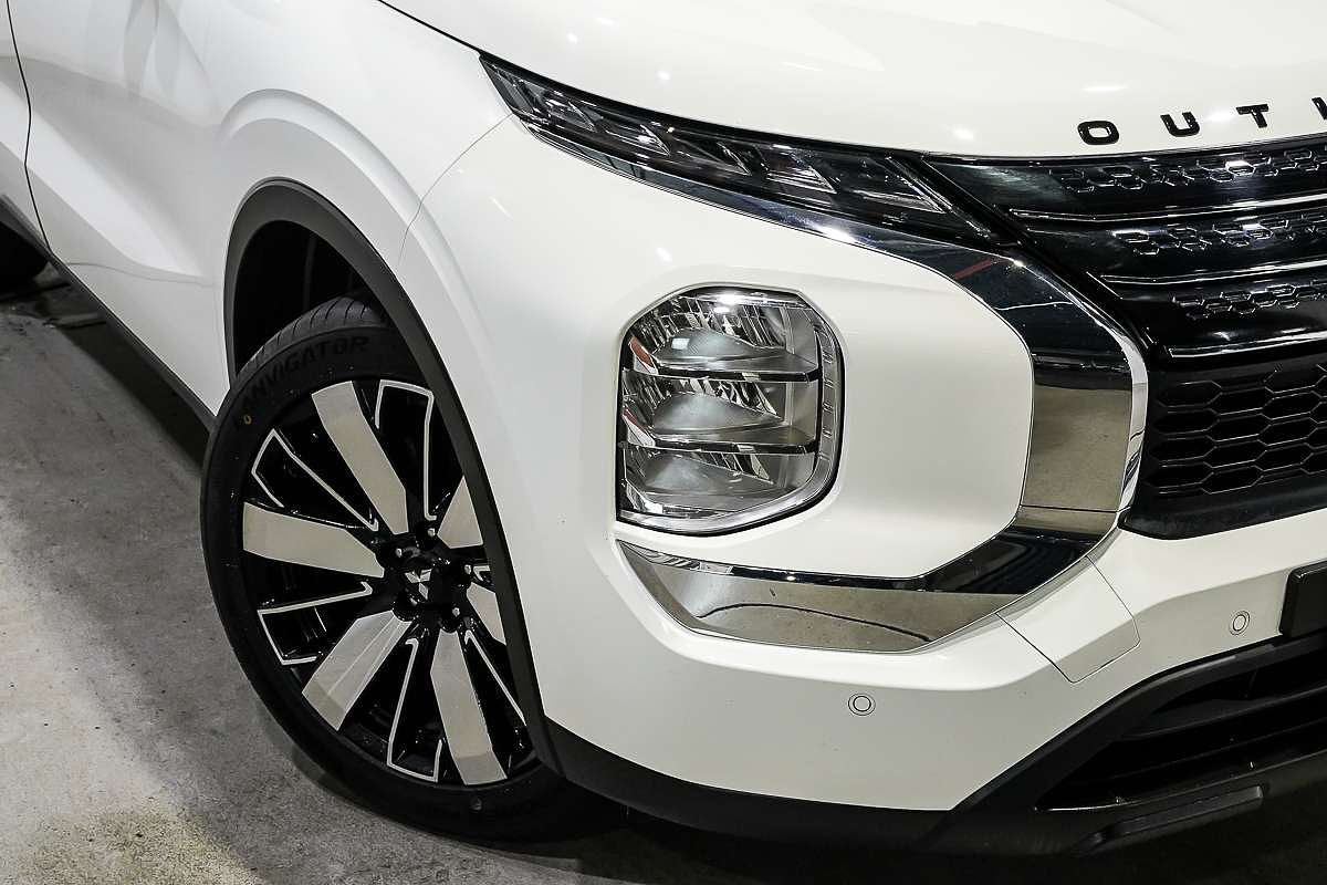 2024 Mitsubishi Outlander ES ZM