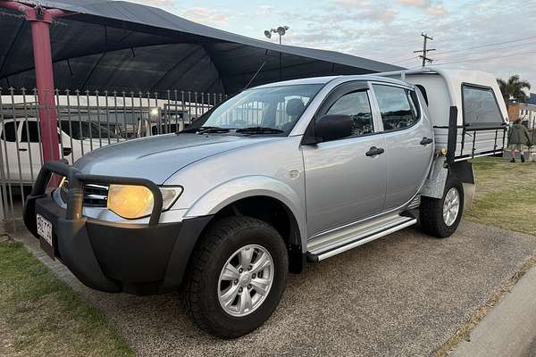 2013 Mitsubishi Triton GLX MN 4X4