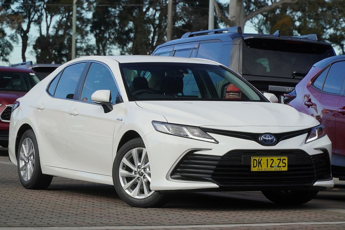 2024 Toyota Camry Ascent AXVH70R