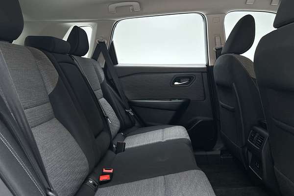 2024 Nissan X-TRAIL ST T33 thumb-11