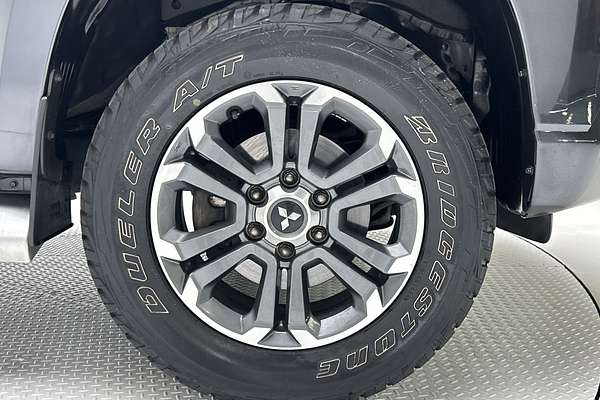 2021 Mitsubishi Triton GLS MR 4X4 thumb-9