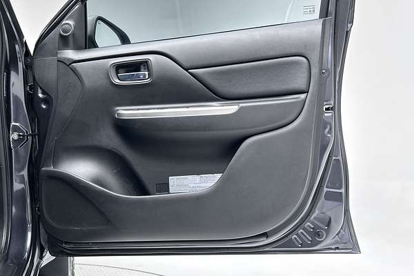2021 Mitsubishi Triton GLS MR 4X4 thumb-18