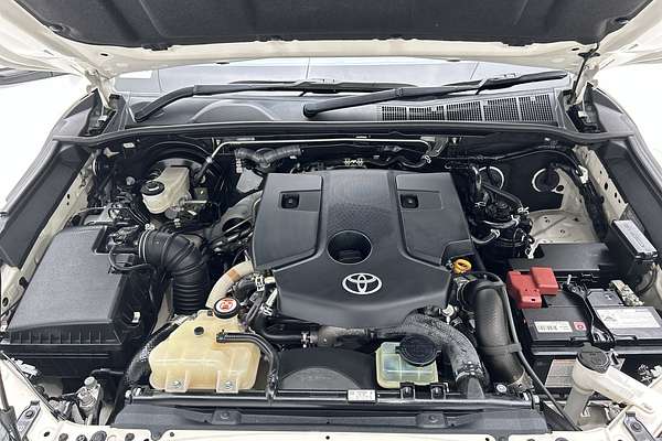 2022 Toyota Hilux SR5 GUN126R 4X4 thumb-10
