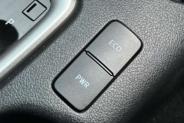 2022 Toyota Hilux SR5 GUN126R 4X4 thumb-17
