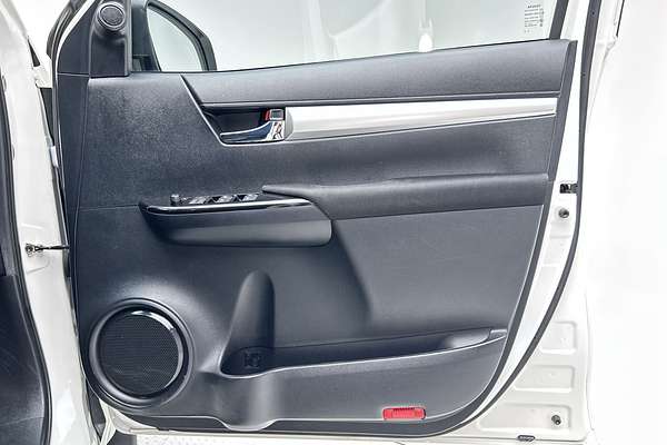 2022 Toyota Hilux SR5 GUN126R 4X4 thumb-18