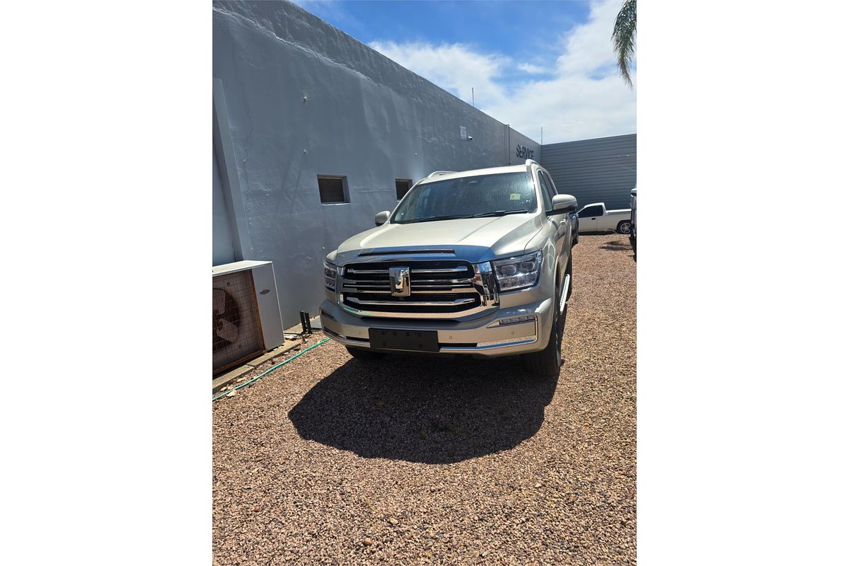 2025 GWM Tank 500 Lux Hybrid P03