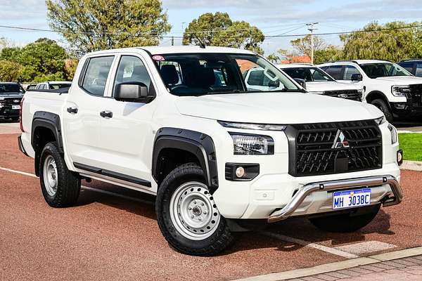 2024 Mitsubishi Triton GLX MV 4X4