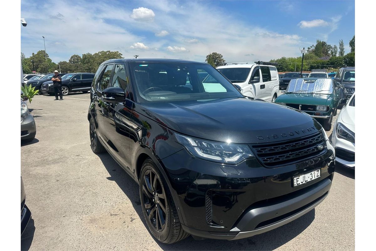 2020 Land Rover Discovery SD4 SE Series 5