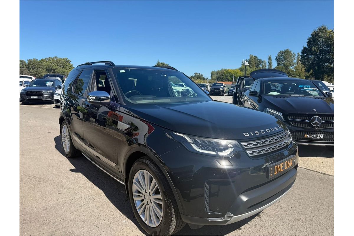 2017 Land Rover Discovery TD6 HSE Series 5