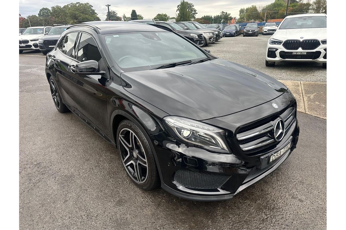 2015 Mercedes-Benz GLA-Class GLA250 X156