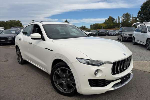 2017 Maserati Levante Sport M161