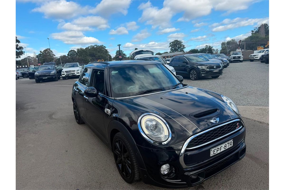 2018 MINI Hatch Cooper S F56