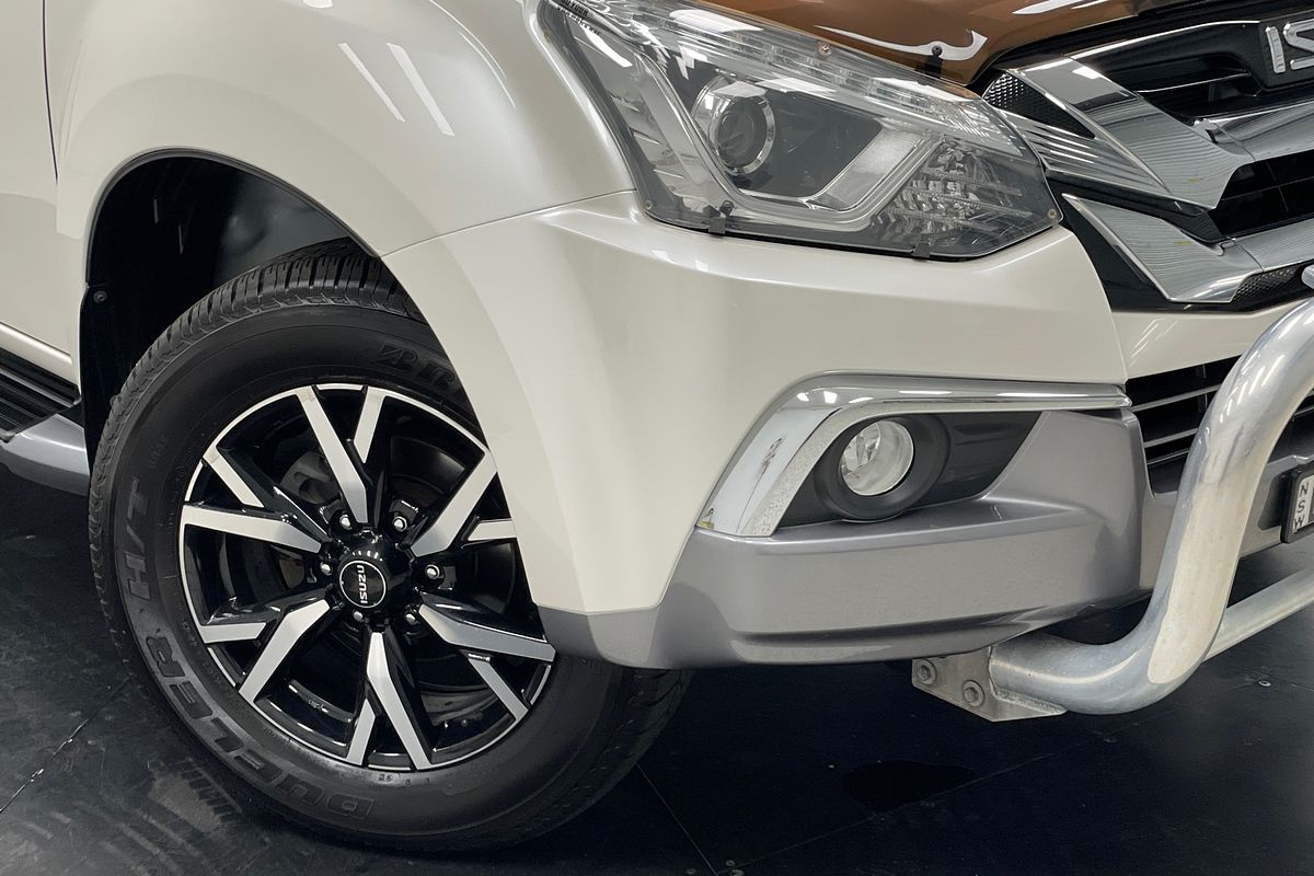 2019 Isuzu C