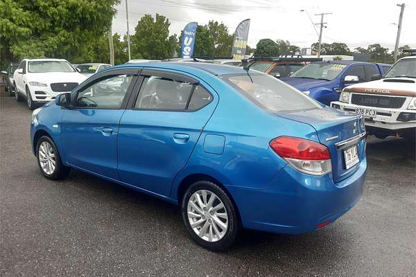 2014 Mitsubishi Mirage ES LA
