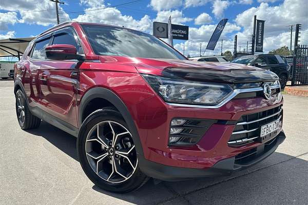 2024 KGM Korando ELX C300