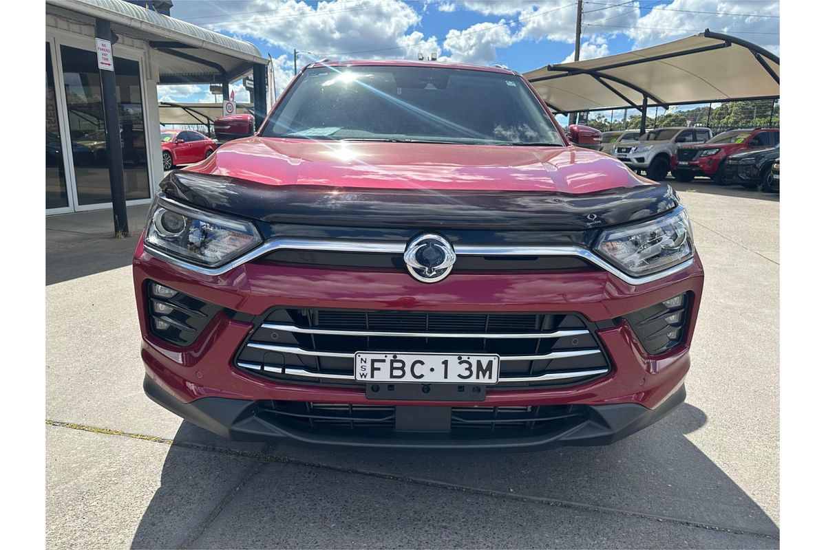 2024 KGM Korando ELX C300