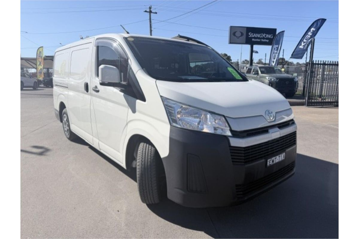2020 Toyota Hiace LWB (4 DOOR OPTION) GDH300R