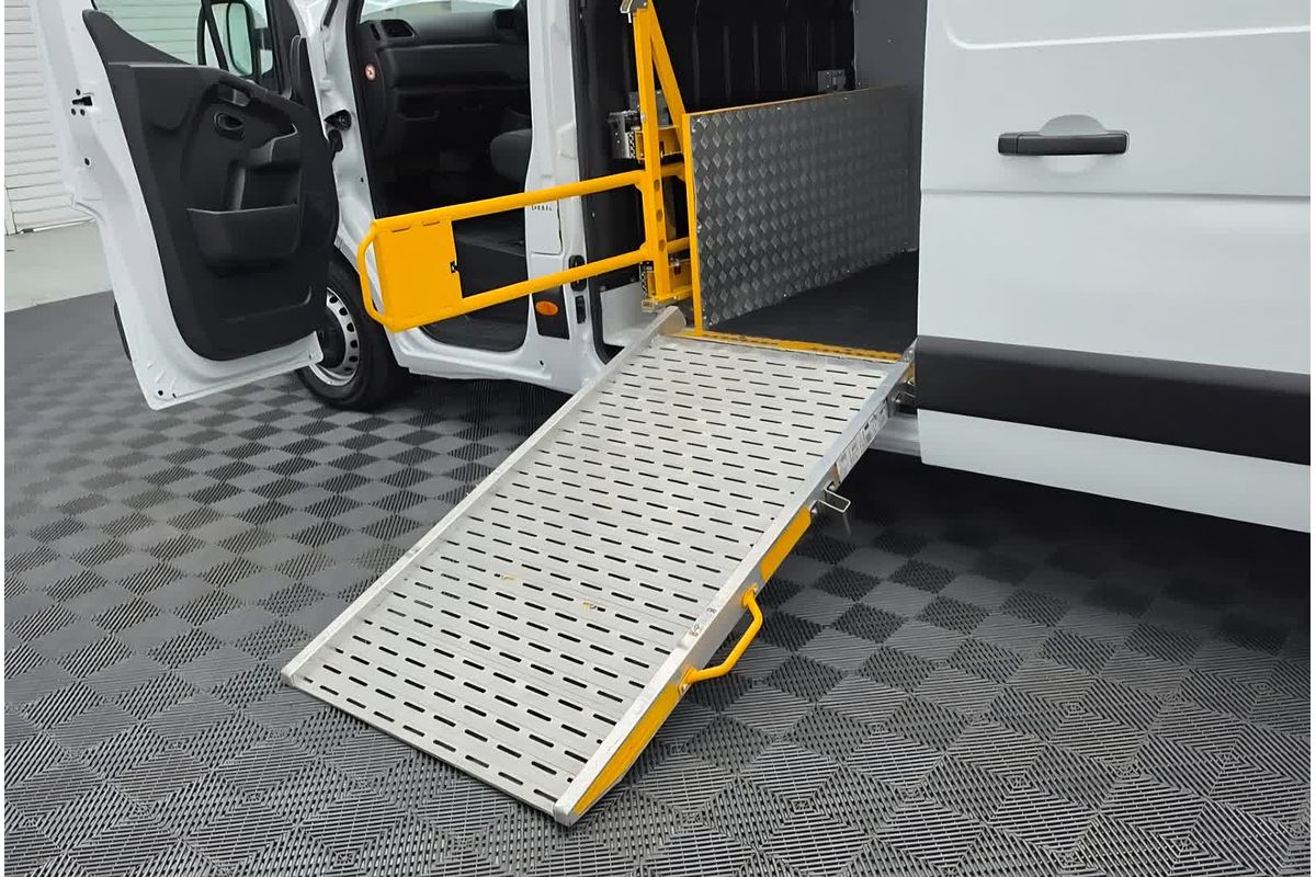 2022 Renault Master Pro 110kW X62 Phase 2 LWB Mid Roof