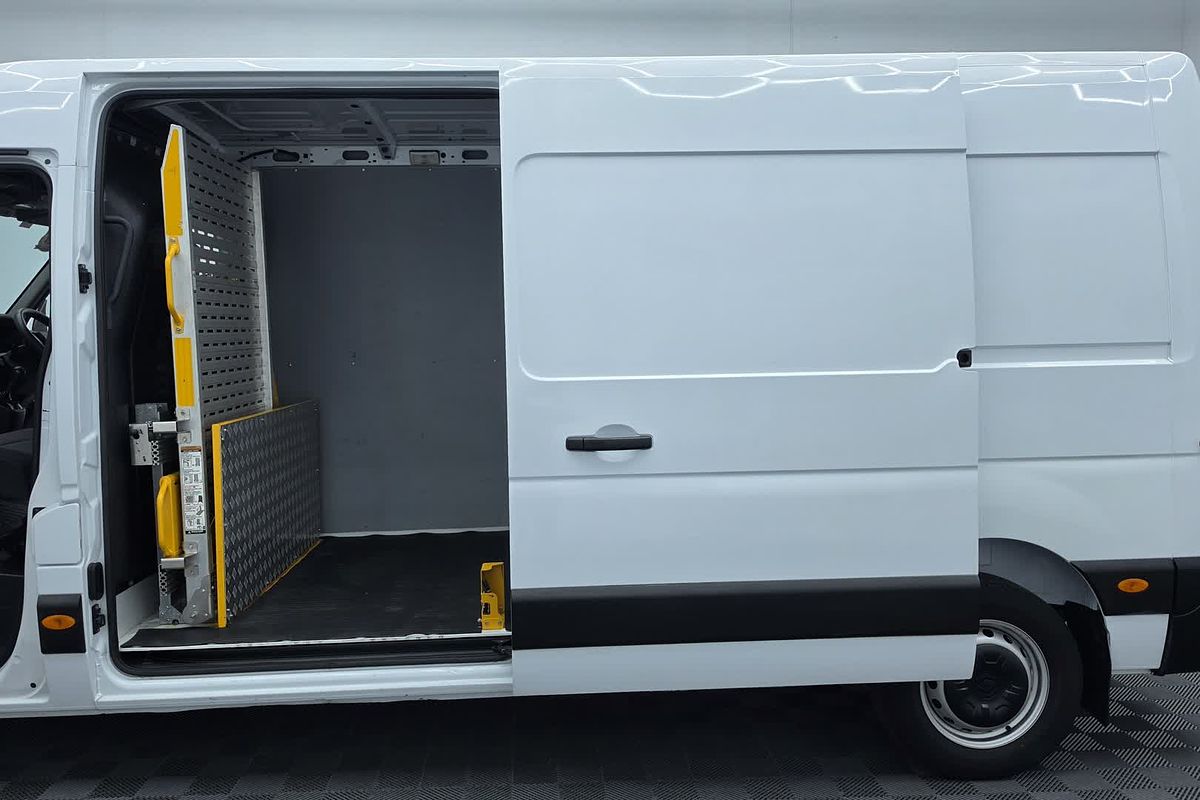 2022 Renault Master Pro 110kW X62 Phase 2 LWB Mid Roof