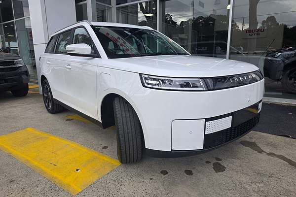 2026 OMODA JAECOO J5 EV Summit
