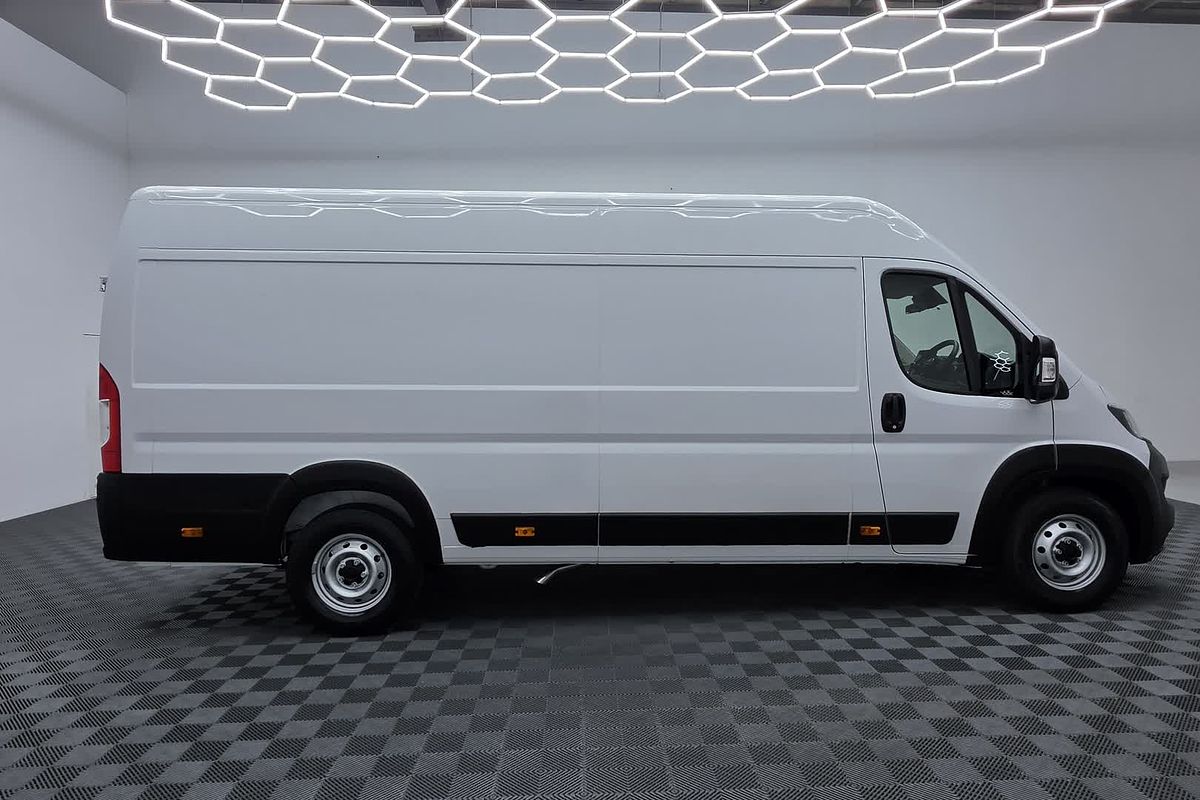 2022 Fiat Ducato Series 8 ELWB Mid Roof