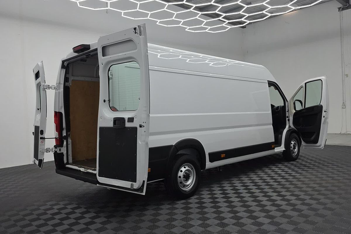 2022 Fiat Ducato Series 8 ELWB Mid Roof
