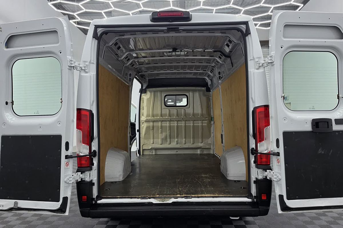 2022 Fiat Ducato Series 8 ELWB Mid Roof