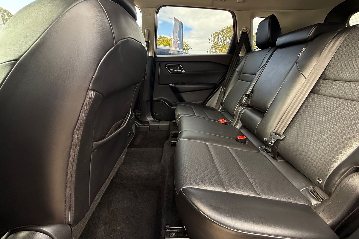 2024 Nissan X-TRAIL ST-L e-POWER T33
