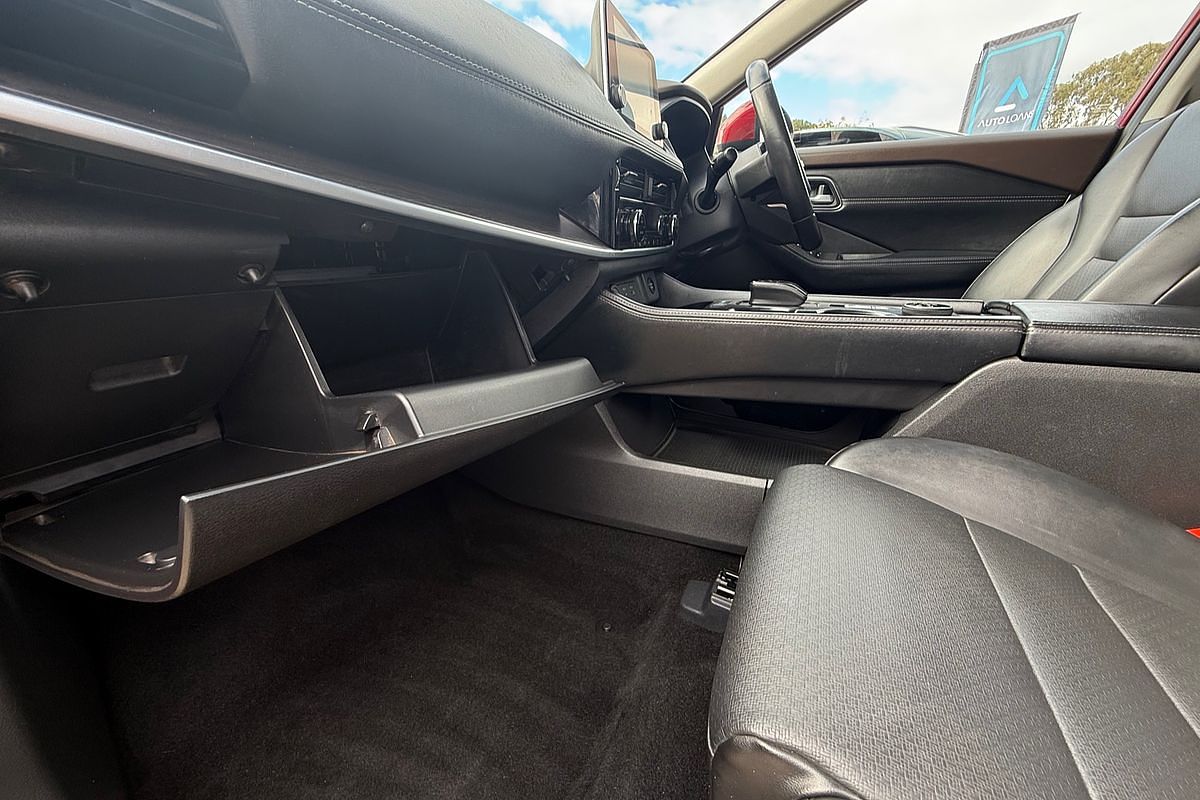 2024 Nissan X-TRAIL ST-L e-POWER T33