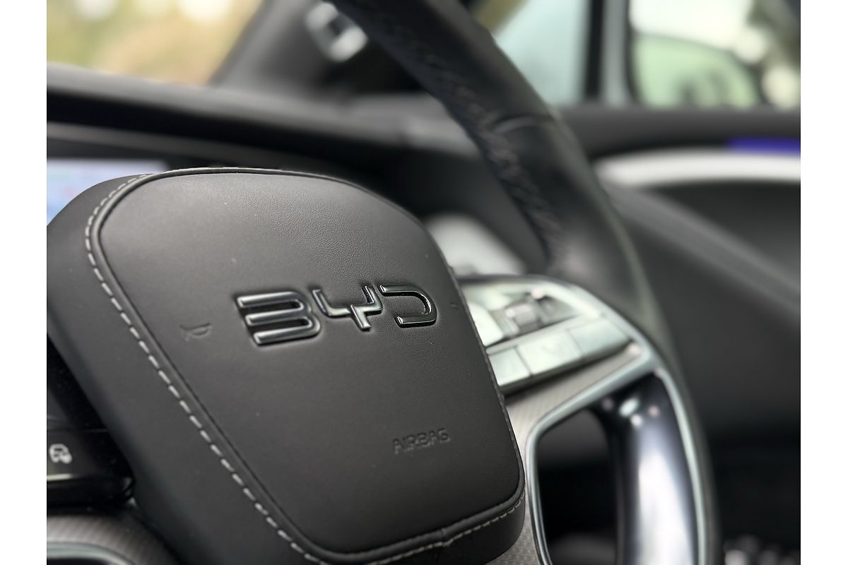 2025 BYD SEALION 7 Premium