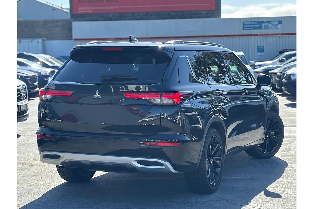 2024 Mitsubishi Outlander Exceed ZM