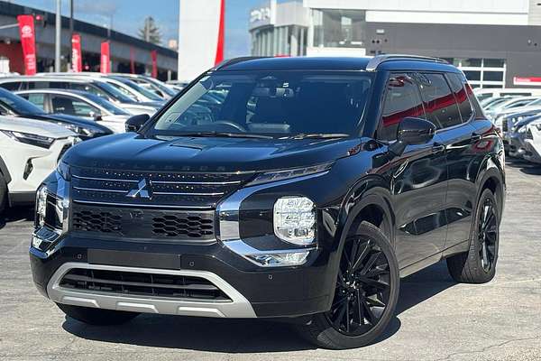 2024 Mitsubishi Outlander Exceed ZM