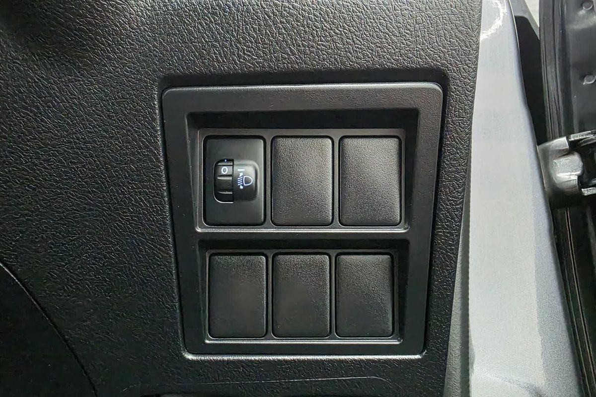 2022 Toyota Hilux Workmate TGN121R Rear Wheel Drive