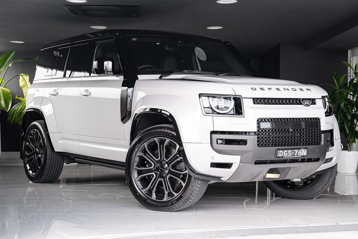 2026 Land Rover Defender 110 P635 OCTA L663