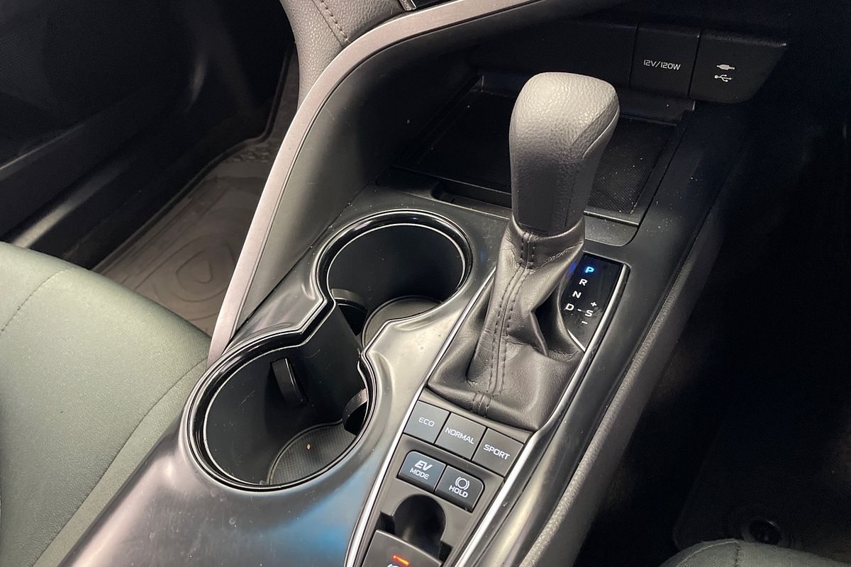 2019 Toyota Camry Ascent AXVH71R
