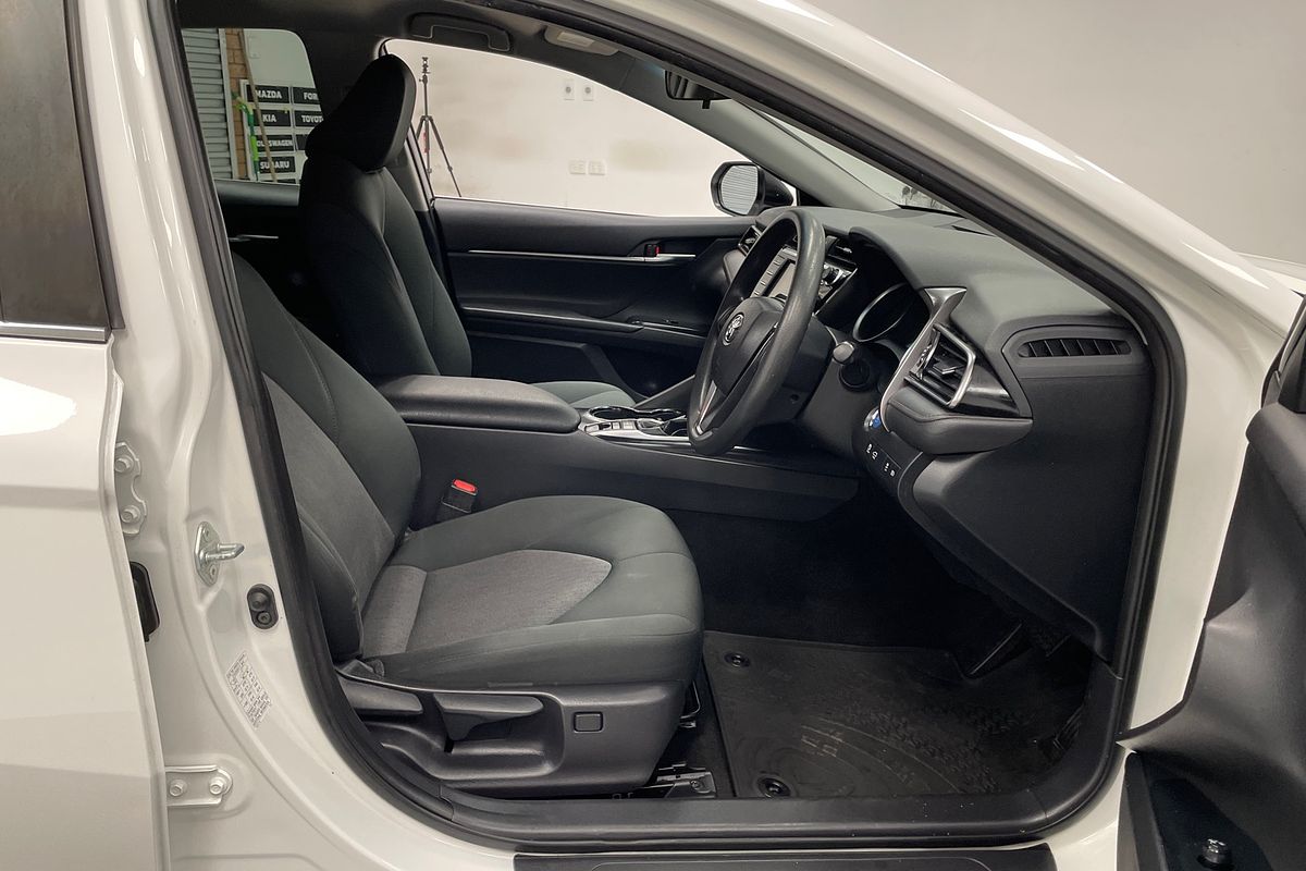 2019 Toyota Camry Ascent AXVH71R