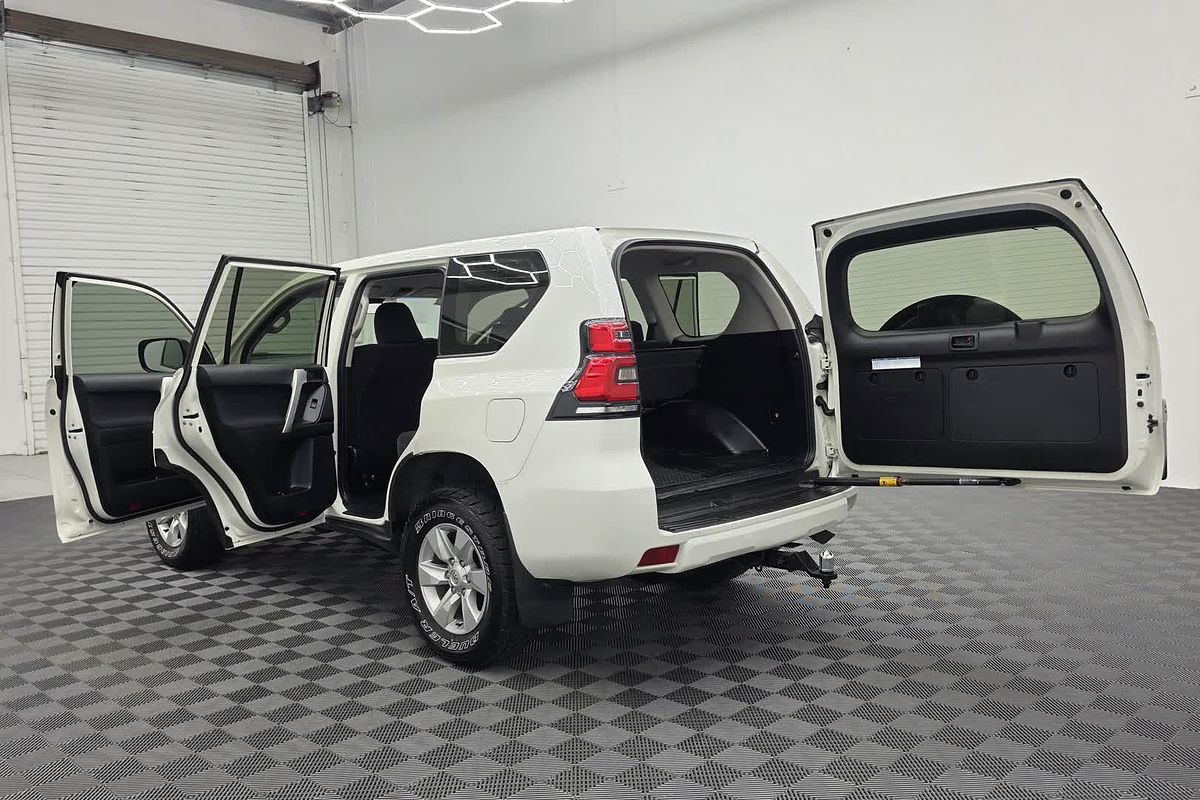 2022 Toyota Landcruiser Prado GX GDJ150R