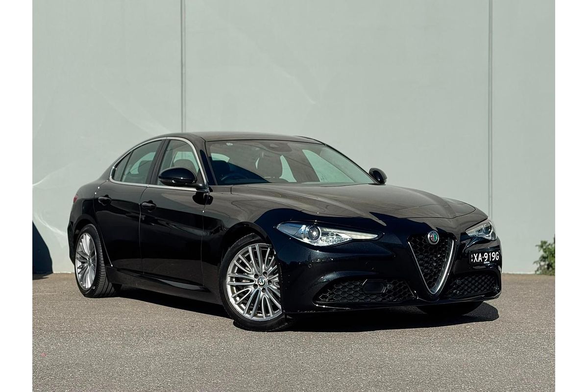 2017 Alfa Romeo Giulia Super