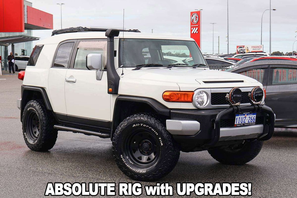 2014 Toyota FJ Cruiser GSJ15R