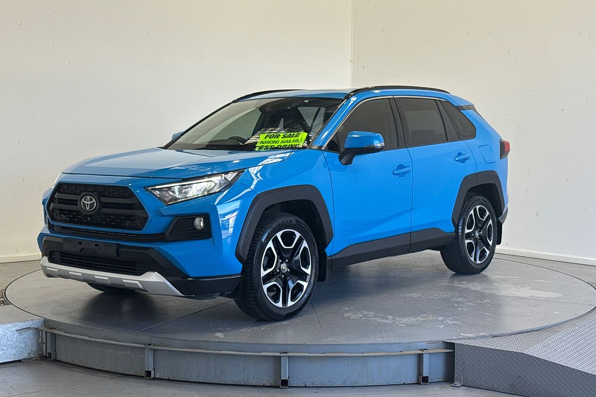 2019 Toyota RAV4 Edge AXAA54R