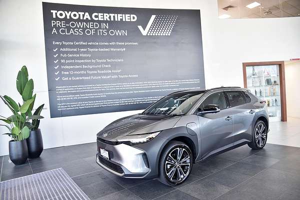 2025 Toyota bZ4X YEAM15R