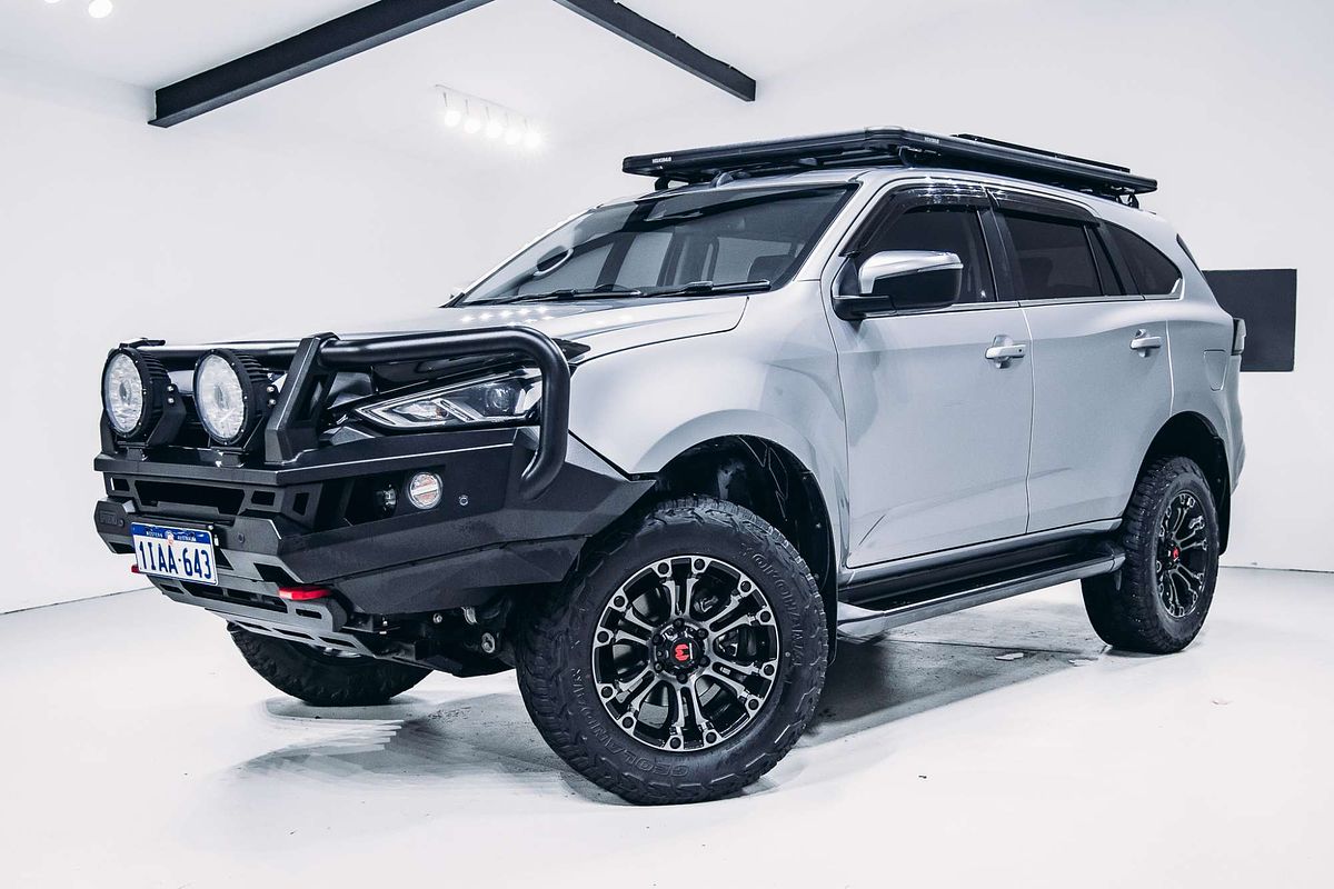 2023 Isuzu MU-X LS-T