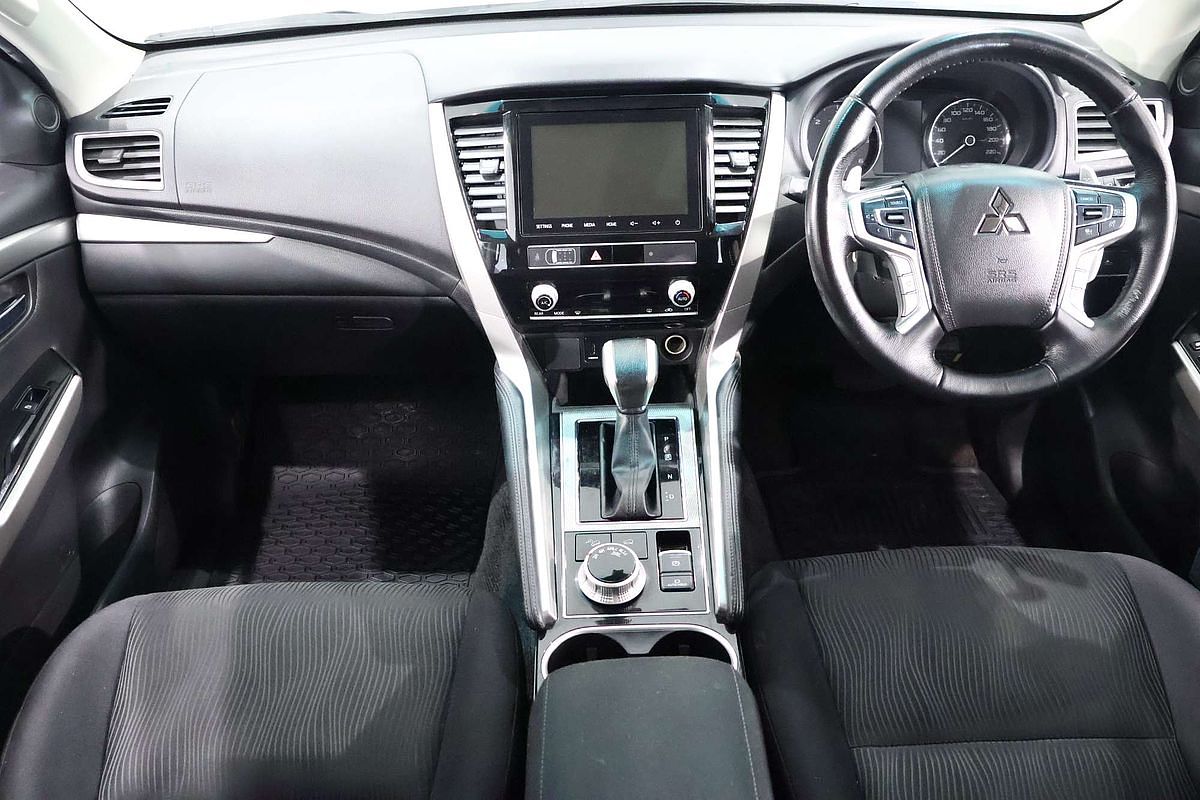 2022 Mitsubishi Pajero Sport GLX QF