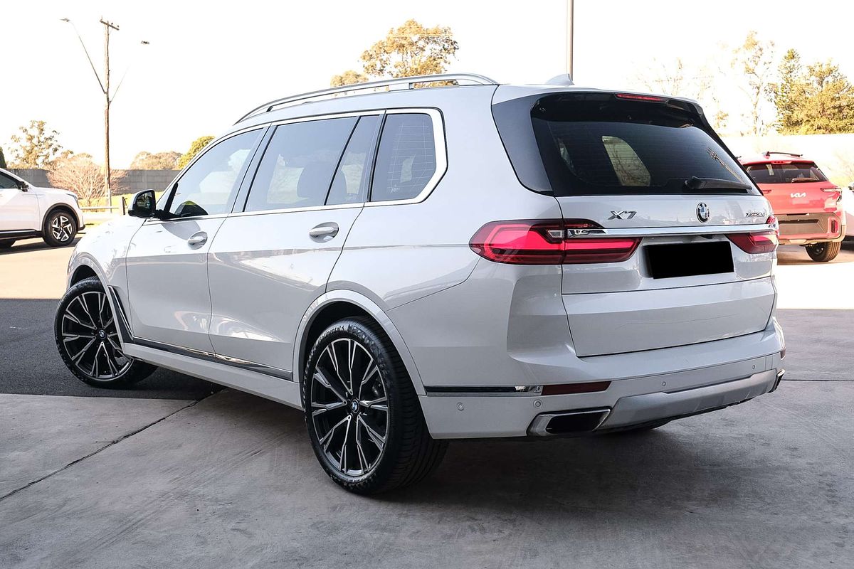 2020 BMW X7 xDrive30d G07