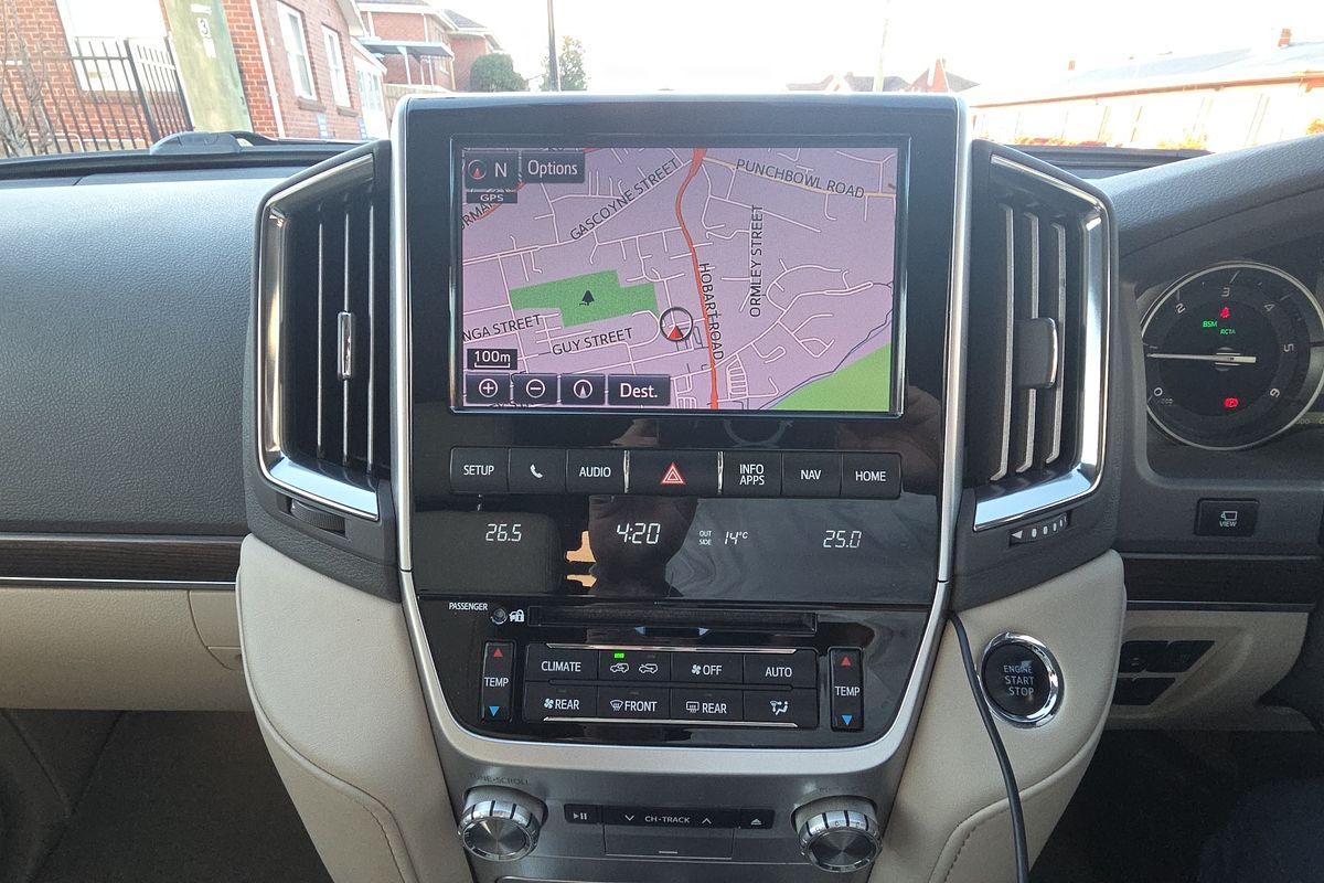 2019 Toyota Landcruiser Sahara VDJ200R
