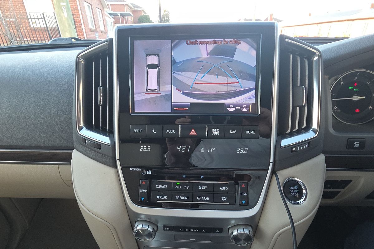 2019 Toyota Landcruiser Sahara VDJ200R